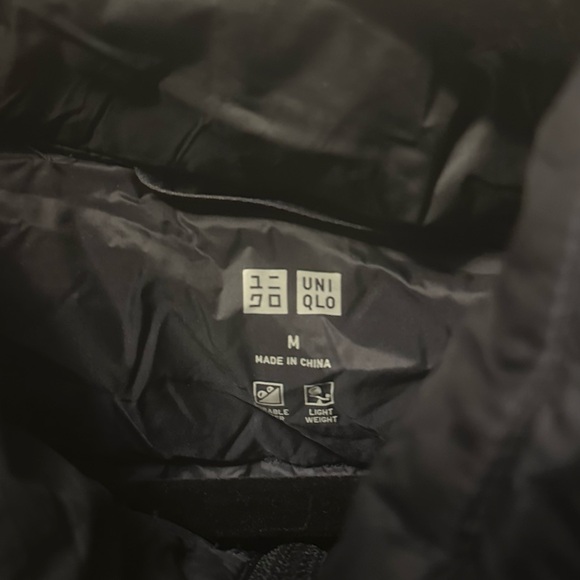 Uniqlo navy Puffer Vest - Picture 2 of 3